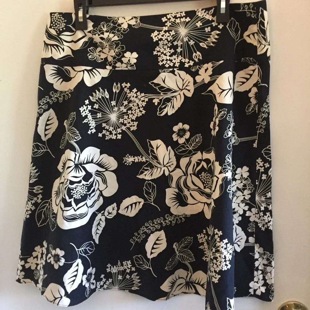 Old Navy Blue and White Floral Skirt
